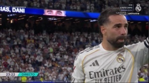 情难自已！卡瓦哈尔告别演讲说出HALA MADRID后哽咽捂面配图